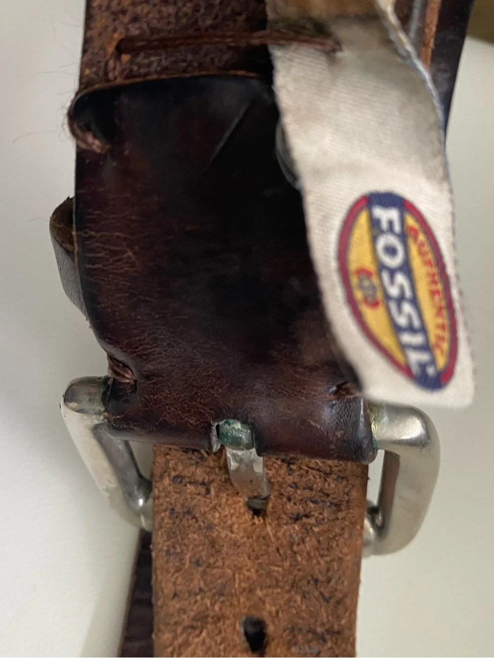 Fossil Vintage Distressed Dark Brown Genuine Leather Belt Silver Buckle 46”L